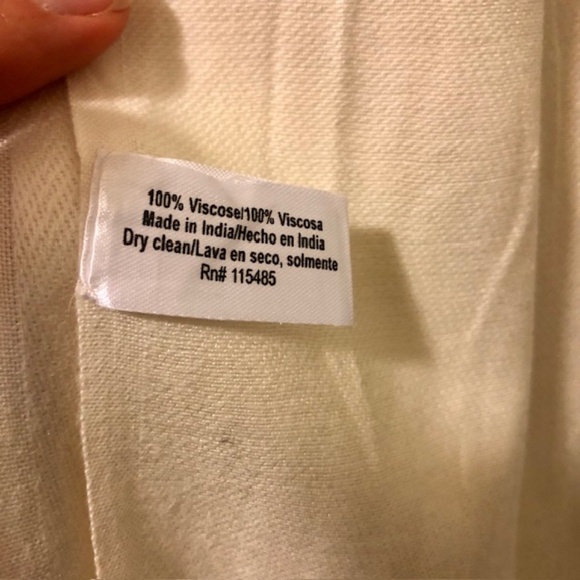 Nordstrom Rack Ivory Viscose Scarf, New Without Tags - Picture 2 of 2